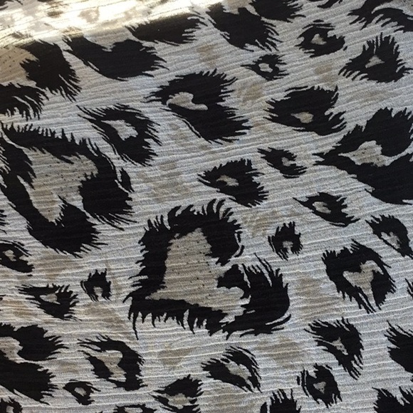 Chico’s Silk cheetah print blouse/shrug - Picture 4 of 4